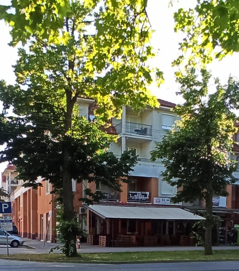 Premium Apartman Hajduszoboszlo Exterior photo